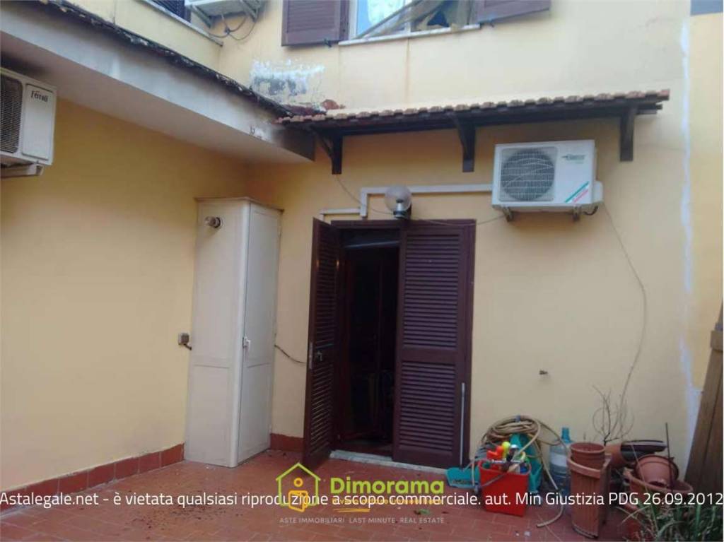 appartamento in vendita a Napoli in zona Secondigliano