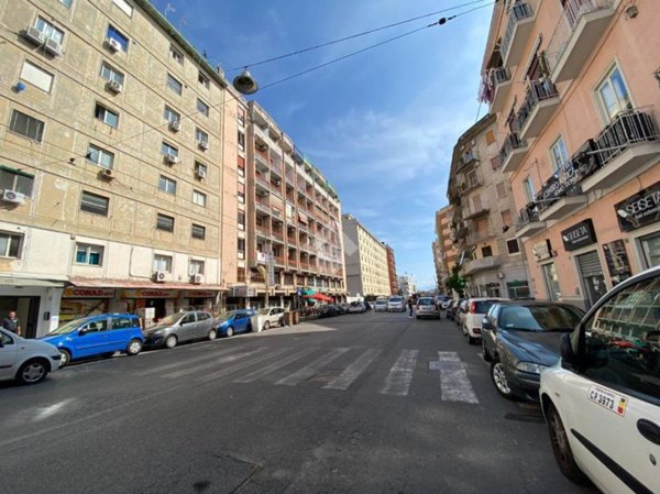 appartamento in vendita a Napoli in zona Porto