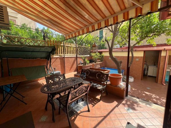 appartamento in vendita a Napoli