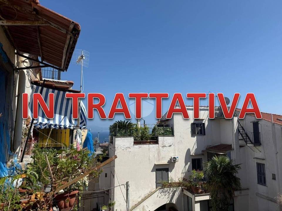 appartamento in vendita a Napoli in zona Posillipo