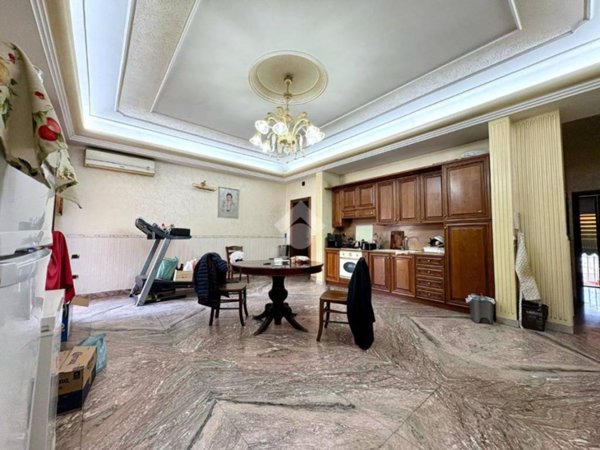 appartamento in vendita a Napoli in zona Poggioreale