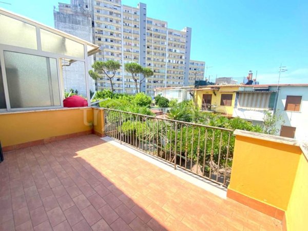 casa indipendente in vendita a Napoli in zona Ponticelli