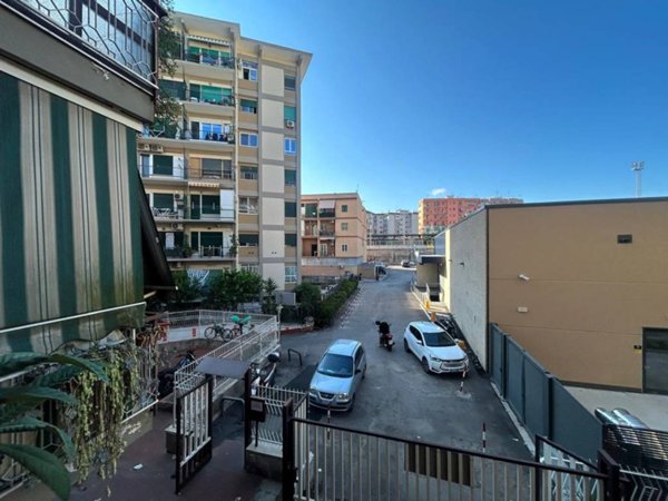 appartamento in vendita a Napoli in zona Fuorigrotta