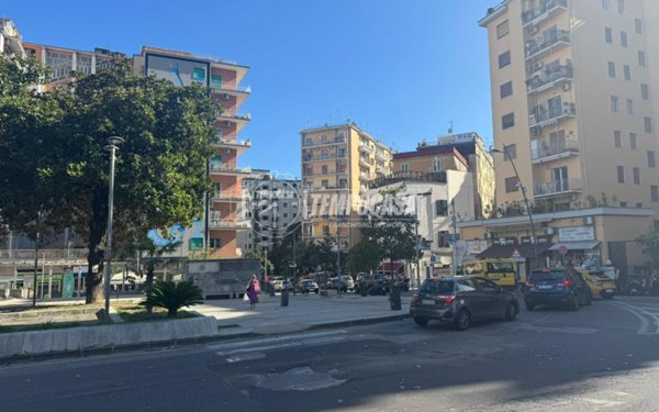 appartamento in vendita a Napoli in zona Arenella