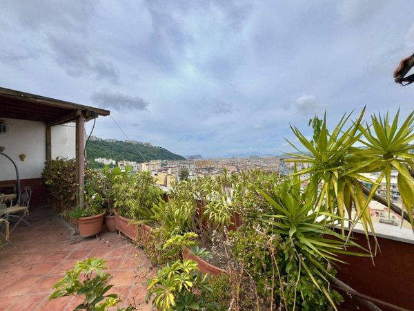 appartamento in vendita a Napoli in zona Fuorigrotta