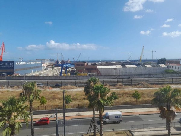 appartamento in vendita a Napoli in zona Pendino / San Giuseppe