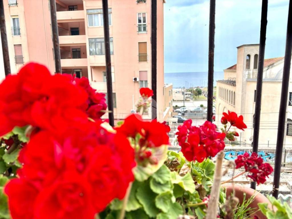 appartamento in vendita a Napoli in zona Bagnoli