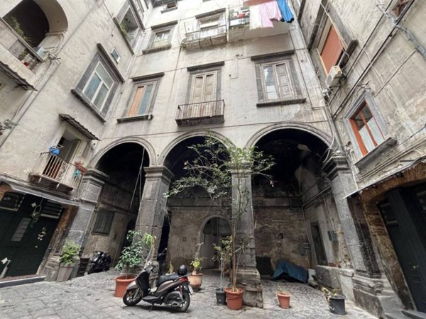 appartamento in vendita a Napoli