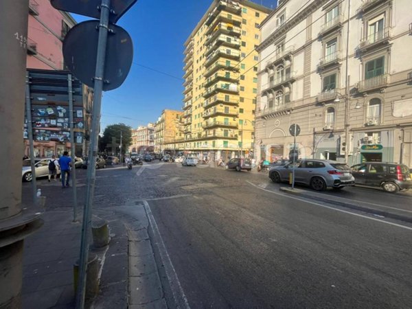 appartamento in vendita a Napoli in zona Stella