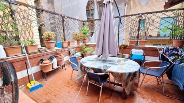 appartamento in vendita a Napoli in zona Avvocata