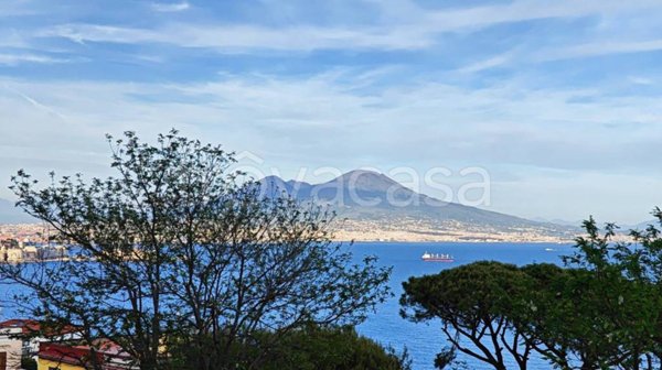 appartamento in vendita a Napoli in zona Posillipo