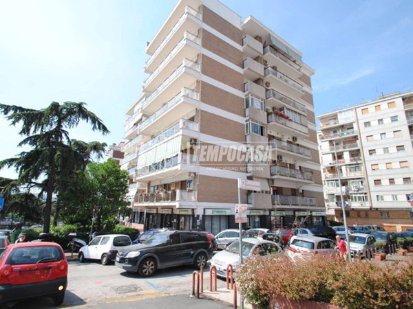 appartamento in vendita a Napoli in zona Fuorigrotta