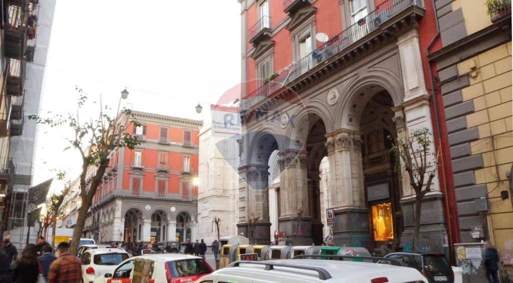 appartamento in vendita a Napoli in zona Pendino / San Giuseppe