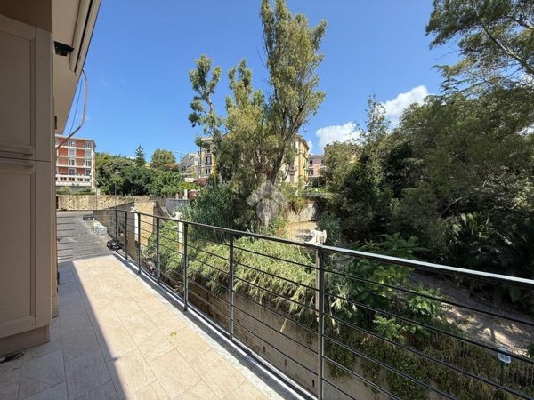 appartamento in vendita a Napoli in zona Posillipo