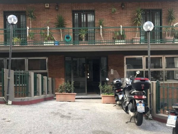 appartamento in vendita a Napoli in zona Fuorigrotta