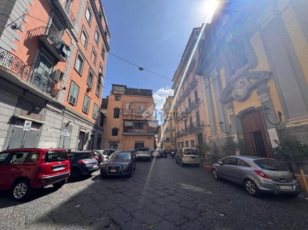 appartamento in vendita a Napoli in zona Pendino / San Giuseppe