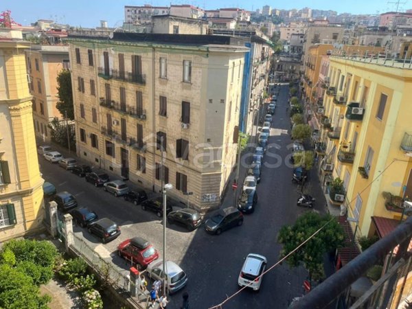 appartamento in vendita a Napoli in zona Stella