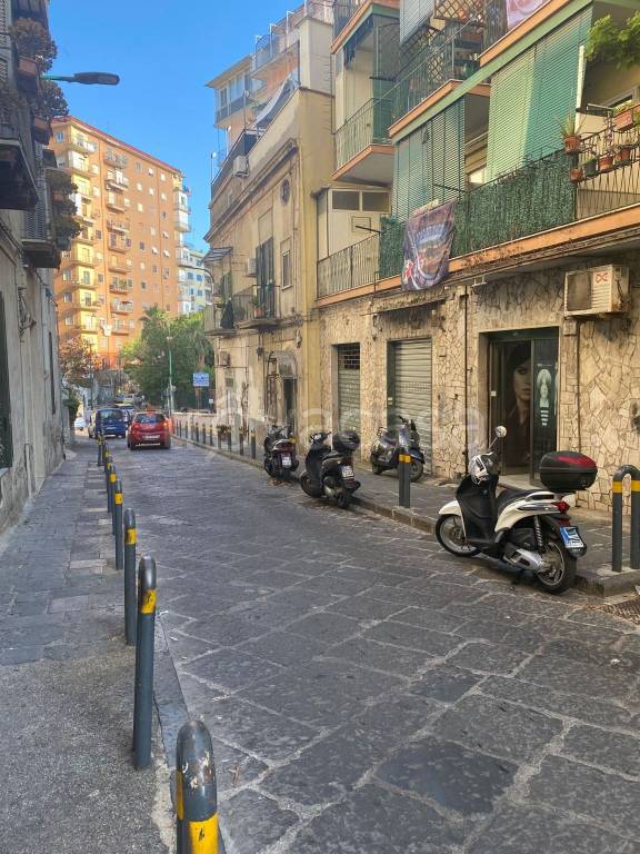 appartamento in vendita a Napoli in zona Arenella