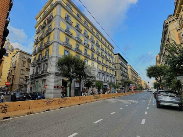 appartamento in vendita a Napoli in zona Porto