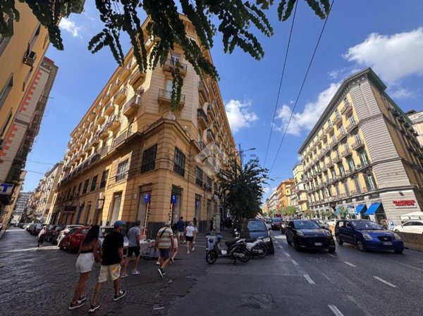 appartamento in vendita a Napoli in zona Pendino / San Giuseppe