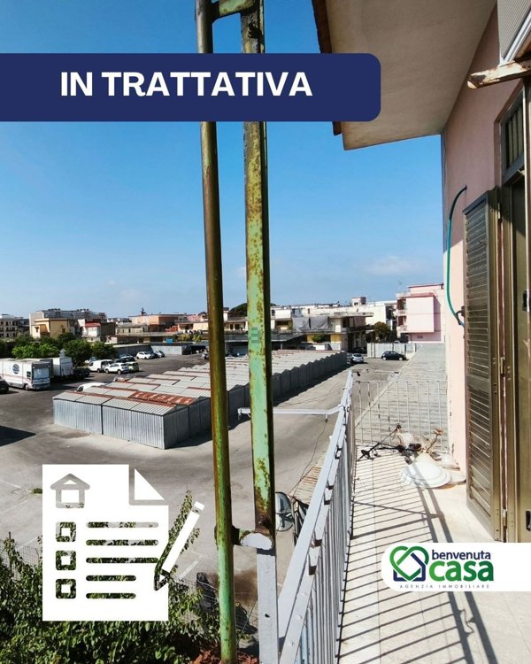 appartamento in vendita a Napoli in zona Barra