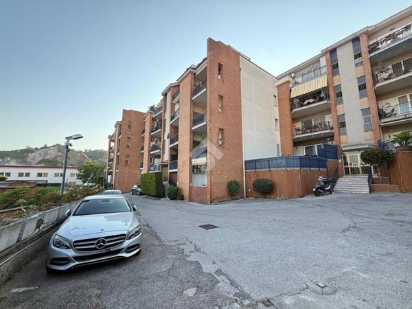 appartamento in vendita a Napoli in zona Bagnoli
