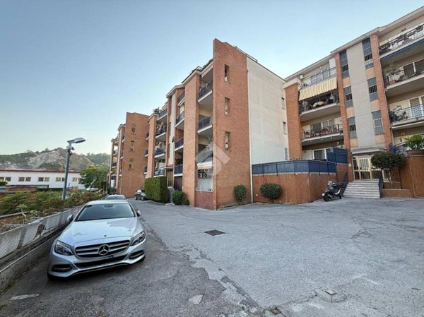 appartamento in vendita a Napoli in zona Bagnoli