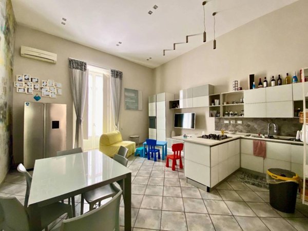 appartamento in vendita a Napoli in zona Stella