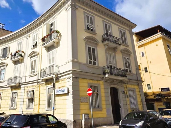 appartamento in vendita a Napoli in zona Bagnoli