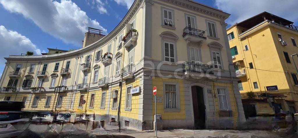 appartamento in vendita a Napoli in zona Bagnoli