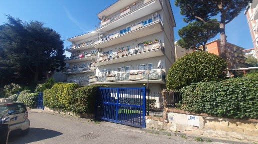 appartamento in vendita a Napoli in zona Posillipo