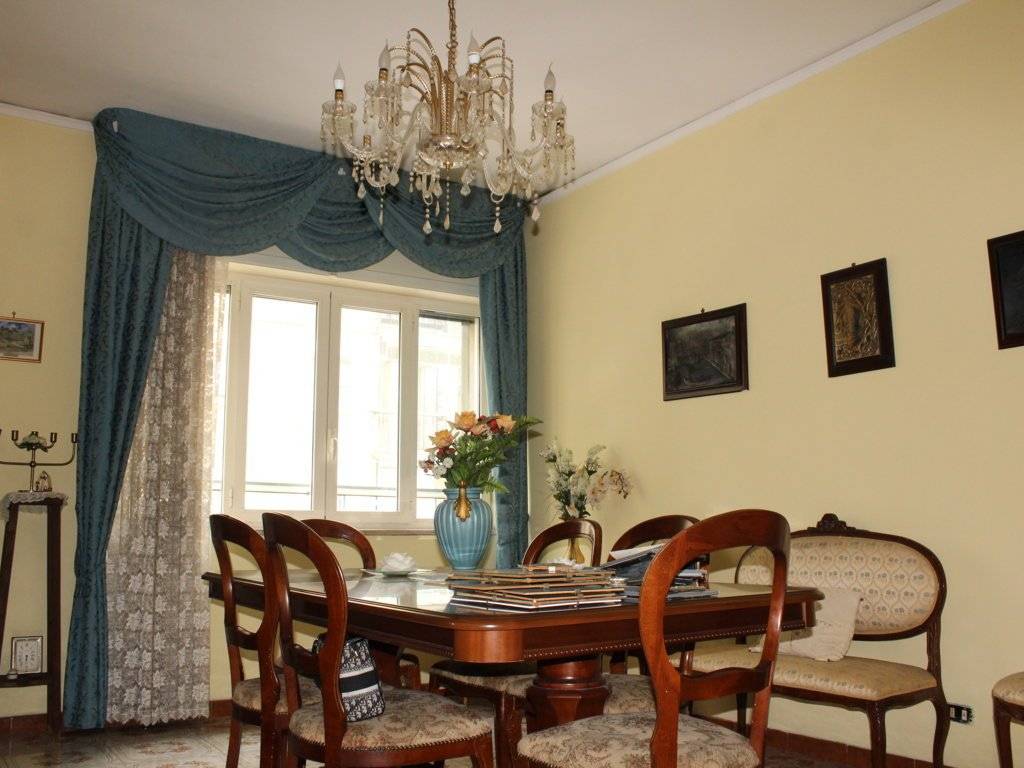 appartamento in vendita a Napoli in zona Bagnoli