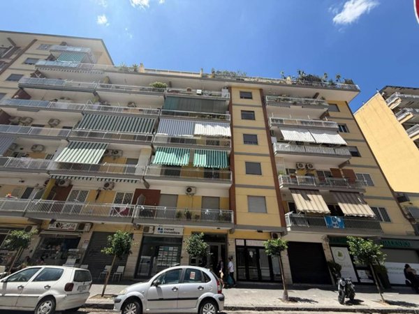 appartamento in vendita a Napoli in zona Fuorigrotta