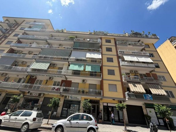 appartamento in vendita a Napoli in zona Fuorigrotta