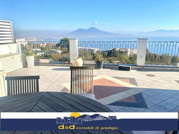 appartamento in vendita a Napoli in zona Posillipo