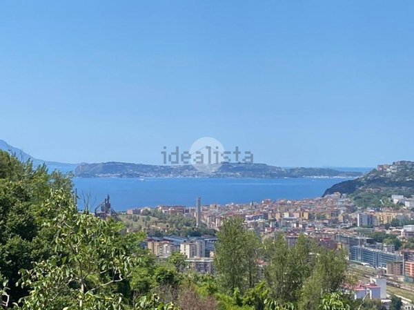 appartamento in vendita a Napoli in zona Posillipo