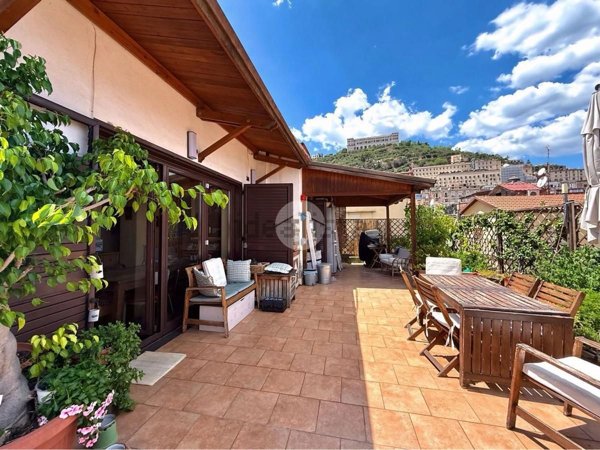 appartamento in vendita a Napoli