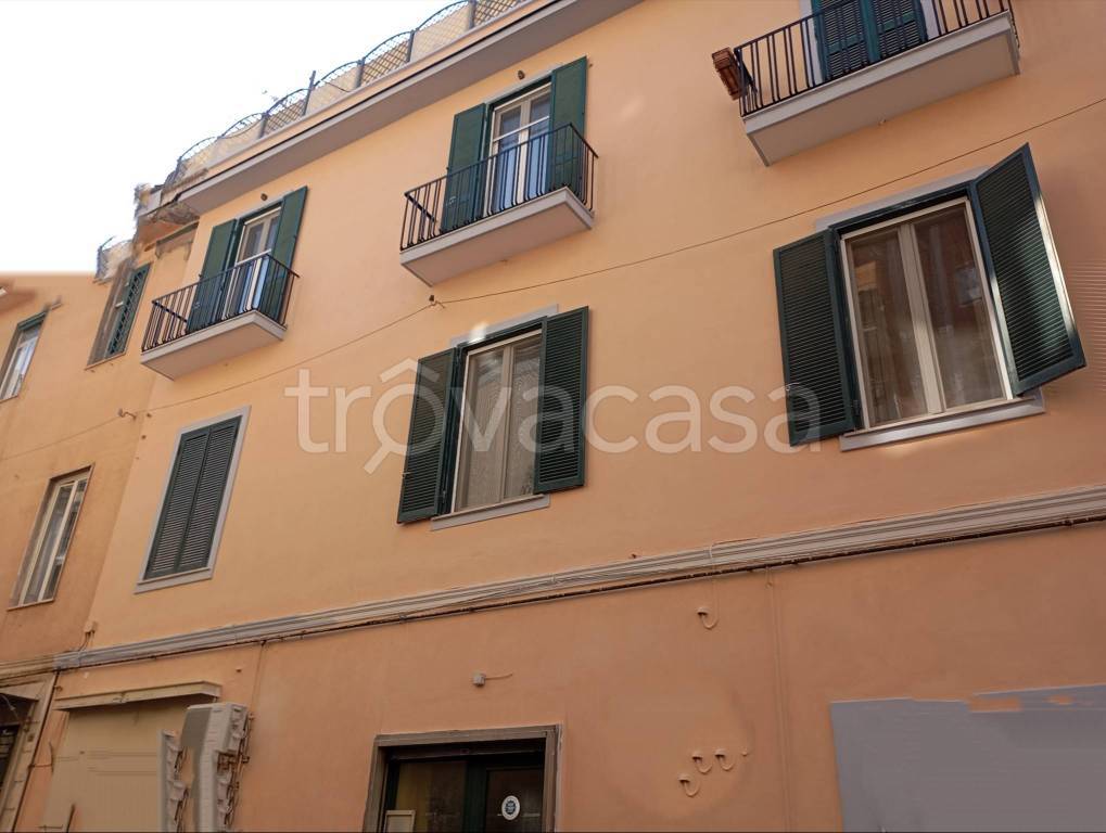 trivano in vendita a Napoli in zona Vomero