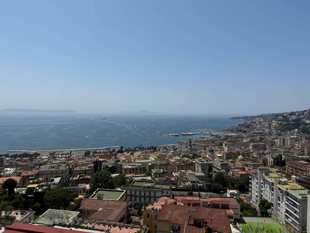 appartamento in vendita a Napoli in zona Vomero