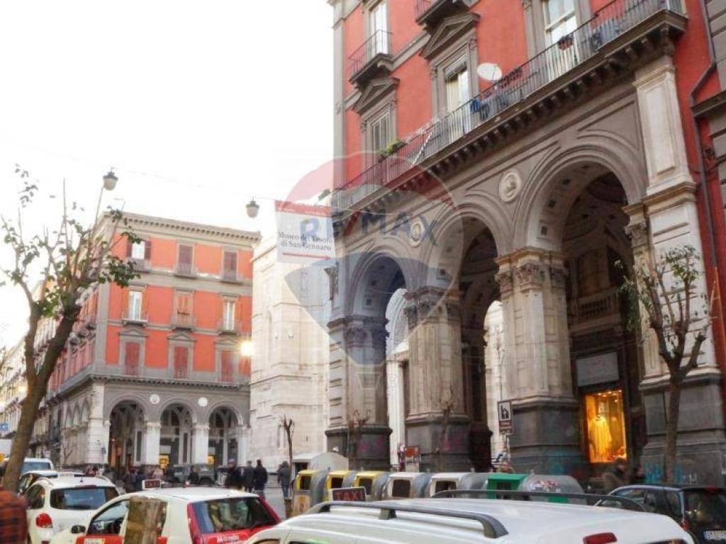 appartamento in vendita a Napoli in zona Pendino / San Giuseppe