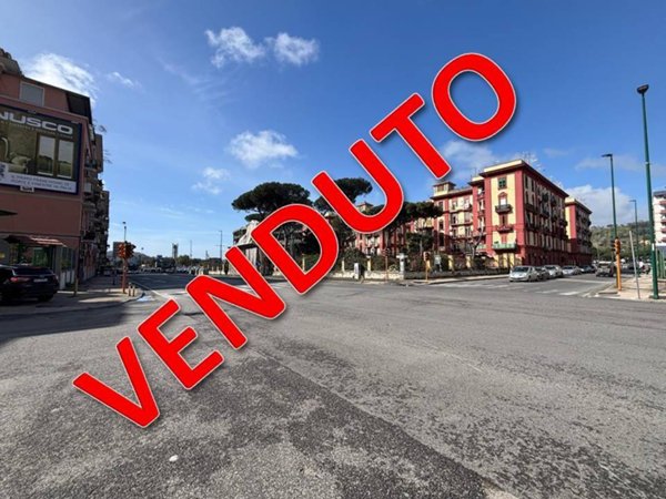 appartamento in vendita a Napoli in zona Fuorigrotta
