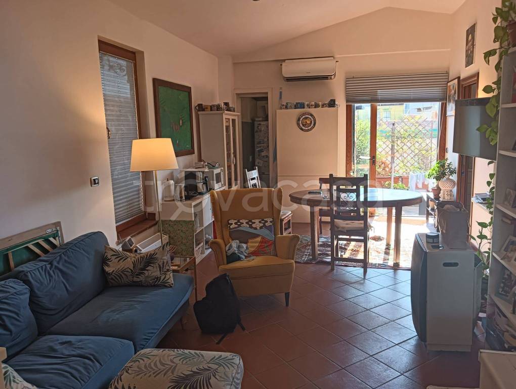 appartamento in vendita a Napoli in zona Stella