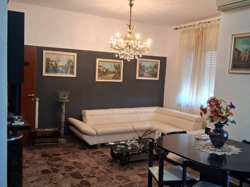 appartamento in vendita a Napoli in zona Soccavo