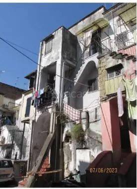 appartamento in vendita a Napoli in zona Barra