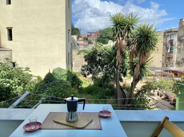 appartamento in vendita a Napoli in zona Pendino / San Giuseppe