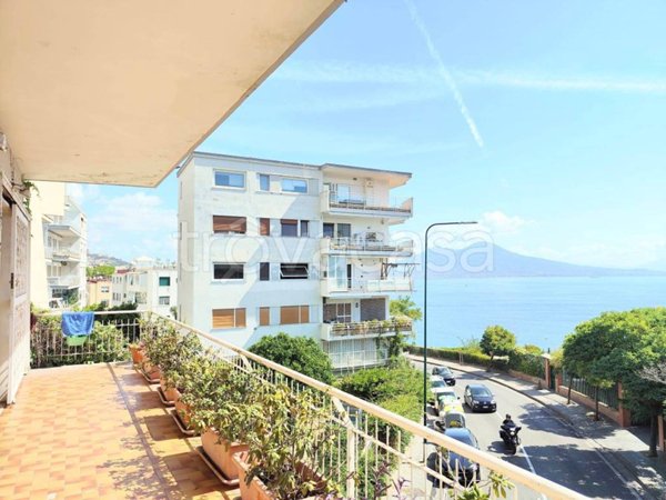 appartamento in vendita a Napoli in zona Posillipo
