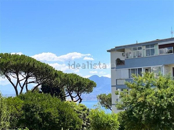 appartamento in vendita a Napoli in zona Posillipo