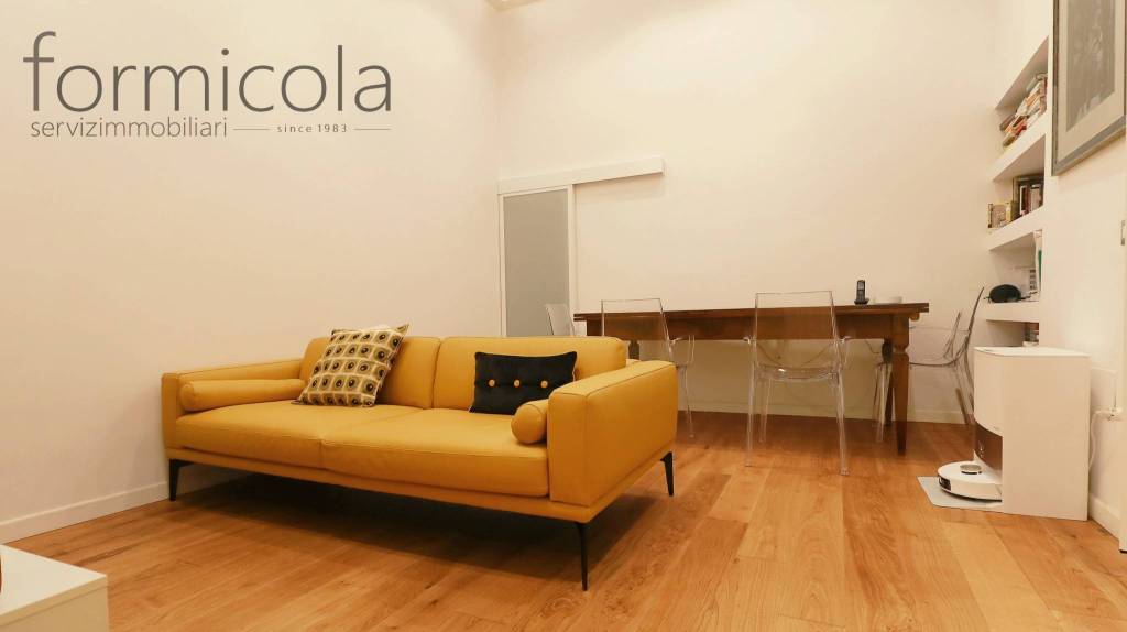 appartamento in vendita a Napoli in zona Stella