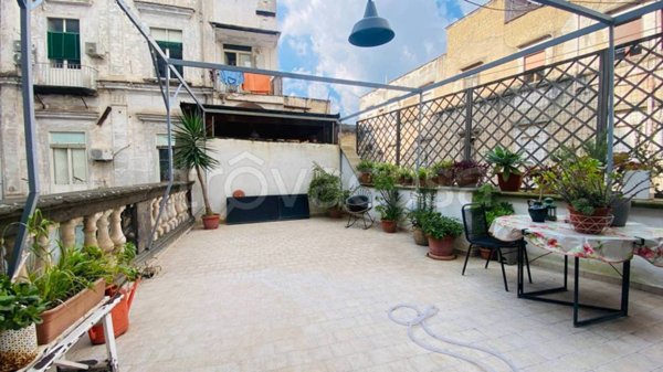 appartamento in vendita a Napoli in zona Stella