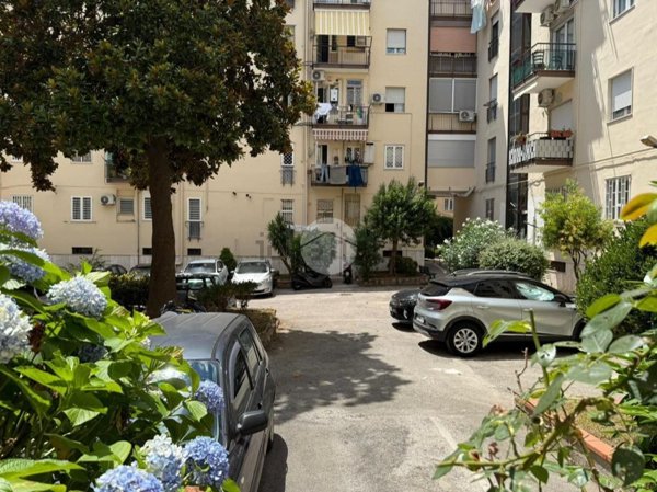 appartamento in vendita a Napoli in zona Arenella